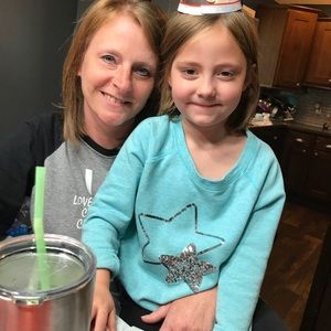 Meet your Posher, Crystal